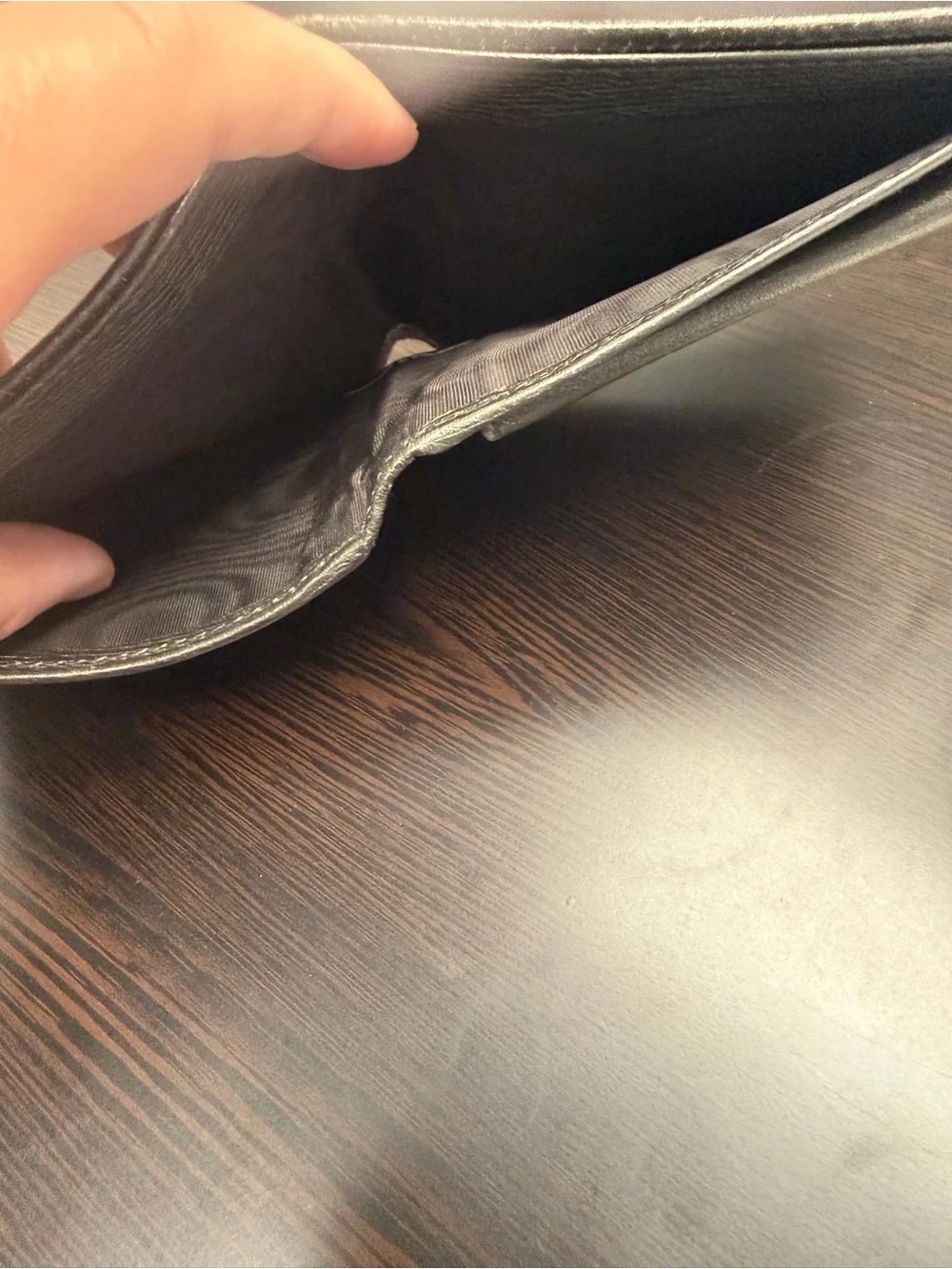 Vintage Gucci Interlocking G Leather Bifold Wallet – Authenticated