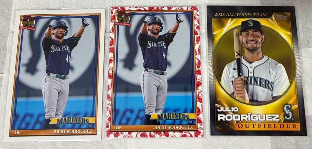 2026 Topps Julio Rodríguez 3-Card Set (Includes Rare Koi Border Parallel)